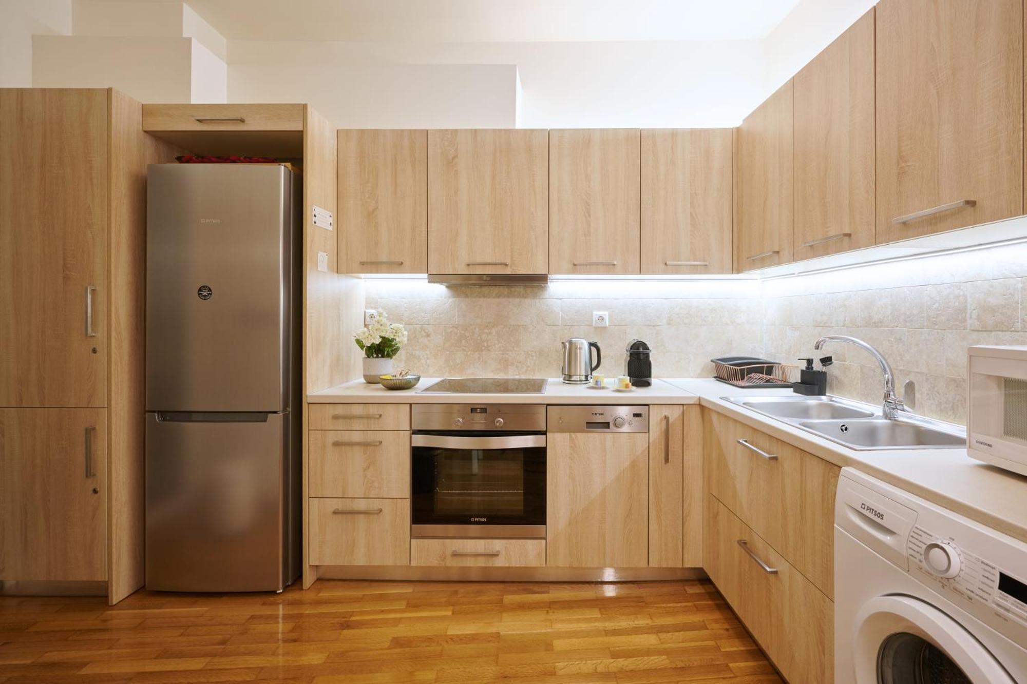 Rastoni Athens Suites Near Acropolis מראה חיצוני תמונה